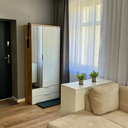 Lawendowe Nocowanie Zdrojowa 9 Lokal 1b *